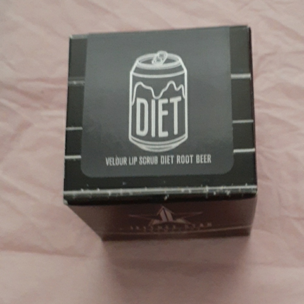 Jeffree Star Cosmetics velour lip scrub